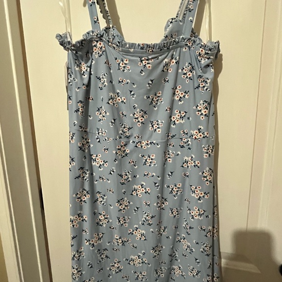 💰👀 Bundle 4/$20 👀💰
No Boundaries dress - Picture 2 of 13